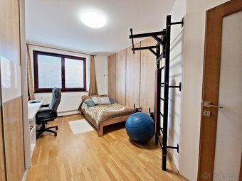 PREDAJ: 3 IZBOVÝ BYT 75 M2, LODŽIA , GARÁŽ, VYSOKÉ TATRY - 20