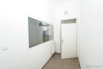 Pezinok- objekt s výrobnou halou, skladom a kancelárie..... - 20
