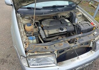 Škoda Octavia 1,6 benzín manuál 55 kw - 20