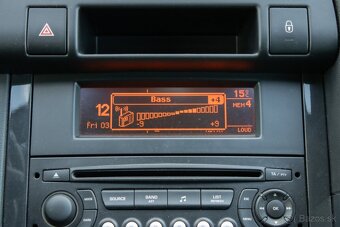 Peugeot 3008 1.6e Executive, 88kW /AJ NA SPLÁTKY/PROTIÚČET/ - 20
