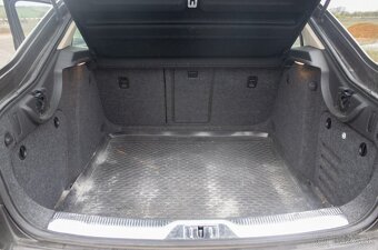 Škoda Superb 1.8 TSI DSG 118kW A7 - 20