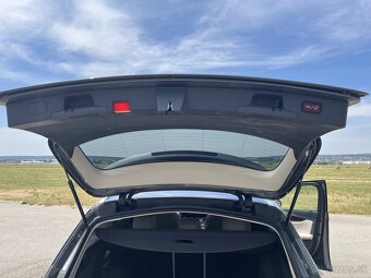 Mercedes-Benz E 300de 4MATIC Sedan–2021/Hybrid/Odpocet DPH - 20