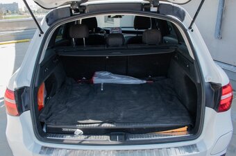 Mercedes-Benz GLC SUV 350 e 4MATIC A/T - 20