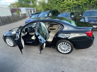 Predám BMW 740d 3.0 Twinturbo 4x4 230 kW v ciernej perle - 20