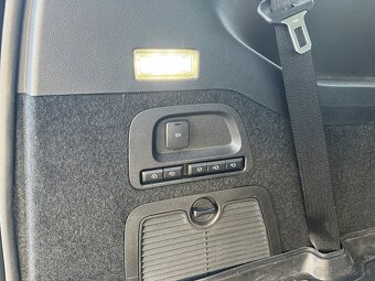 Ford Galaxy 2.0 EcoBoost Titanium 7 miest,6A/T,benzín - 20