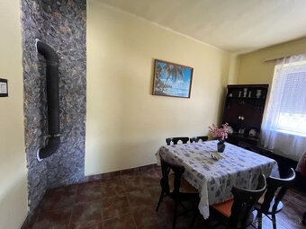 Szögliget - 7 izbový dvojgeneračný poschodový rodinný dom - 20