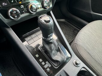 Škoda Octavia Combi 2.0 TDI Ambition DSG - 20