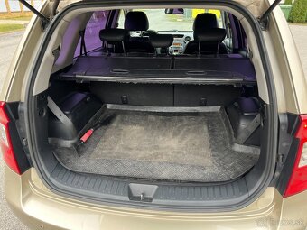 Predám KIA Carens III 2.0 CRDi - 7.miestne + 17" ALU sada - 20