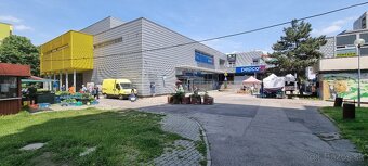 NOVINKA I  TICHÝ 4i. BYT S LOGGIOU A S GARÁŽOU / BRATISLAVA. - 20