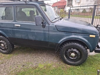 Predám LADA NIVA KOMBI 1.7i - 20