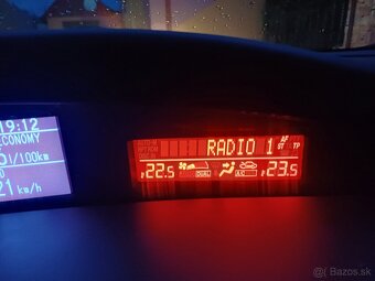 Mazda 3---1.6i-benzin--77Kw-105Ps-najazdené.-157300km - 20