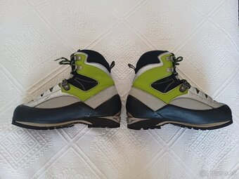 SCARPA goretex turisticke topanky VIBRAM velkost 39,5 a 38 - 20