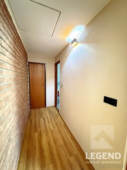 Veľký dom 5i+1 RD v Krajnom - 455m2, garáž, veľká terasa - 20