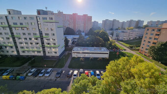 3-izbový, zariadený byt, 70 m2, zasklena loggia, klimatizáci - 20