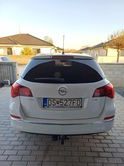 Opel Astra Sports Tourer J Cosmo, diesel - 20