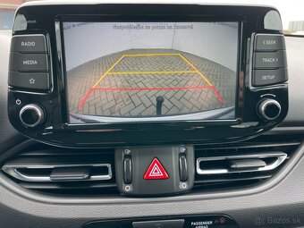 Hyundai i30 Com. 1.6CRDi ČR SMART+ 1.maj Tažné - 20