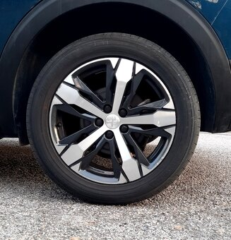Predám  Peugeot 5008 1.5 BlueHDi 130k Allure A/T (7 miestne) - 20