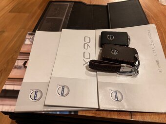 Volvo XC90 D5 2.0 AWD A/T8 - 20