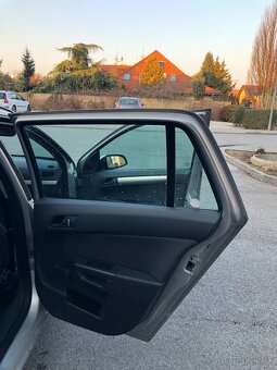 Opel Astra Caravan 1.7 CDTi , SK AUTO - 20