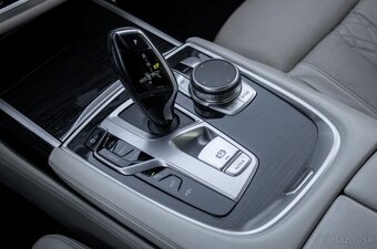 BMW Rad 7 G11 740d xDrive, 235kW, A8 - 20