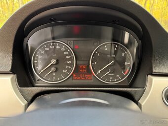 BMW E90 318i - 20