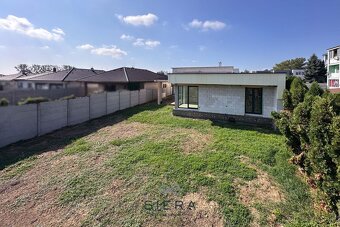 NA PREDAJ, novostavba SMART rodinného domu, pozemok 767m2, B - 20