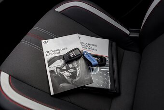 Toyota Corolla Combi 2.0Hybrid 112kW e-CVT GR Sport 10/2020 - 20