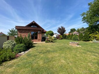 Na predaj štýlový dom s wellnessom v centre Pozby. - 20