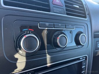 Volkswagen Touran, 1.6TDi 77kWWEBASTOVÝHŘEV SED - 20