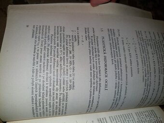 📚🛠️ Technický balíček Kníh pre študentov a odborníkov - 20