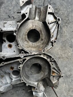 Predám DIELY motora ČZ 250/455 - 20