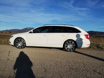 Škoda Superb Combi 1.6 TDI CR DPF Elegance GreenLine - 20