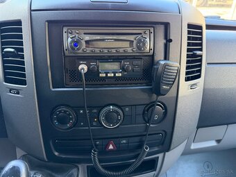 VOLKSWAGEN CRAFTER do 3,5t SKLÁPAČ HYDRAULICKÁ RUKA - 20