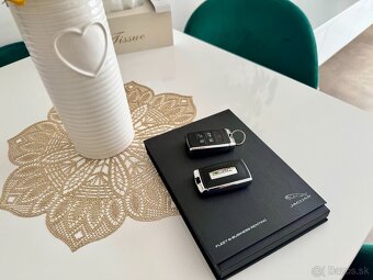 Jaguar E-Pace 2.0d R-Dynamic, 4x4, r.v.: 2/2020 - 20