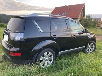 Predám Mitsubishi Outlander 4x4 (7 miest), webasto - 20