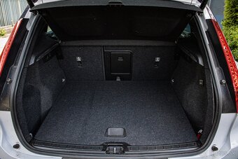 XC40 P8 Twin motor AWD, El. ťažné, Harman, Asistenti,91% SOH - 20