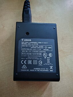 Canon EOS 760D + objektív + battery grip - 20