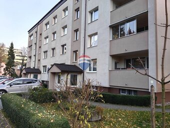 Predaj 3 izbový byt, čiastočne zrekonštruovaný, 72m2, centr - 20
