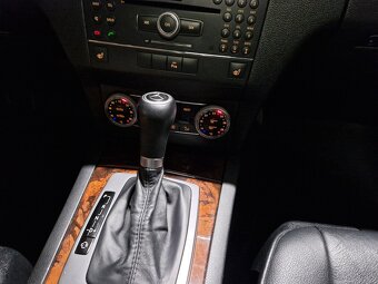 Mercedes-Benz GLK V6 3,0L 320 CDI 4MATIC Auto Pano Ťažné - 20