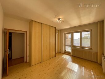 4 izbový byt, 125 m2 + 25 m2 slnečná terasa, garáž, Trenčín, - 20