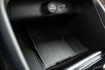 Volvo C40 Recharge 231k Plus A/T Elektro Odpočet DPH - 20