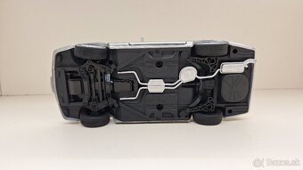 1:18 MERCEDES-BENZ 500SL - 32 - 20