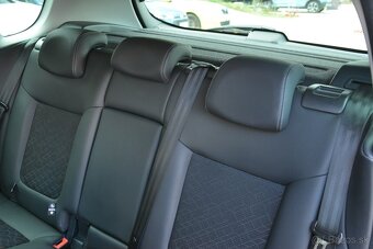 Peugeot 3008 1.60 Hdi, SR pôvod 1 majiteľ - 20
