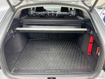 Škoda Octavia Combi 2.0 TDi 110 kW DSG SOLEIL FullLedOdpočet - 20