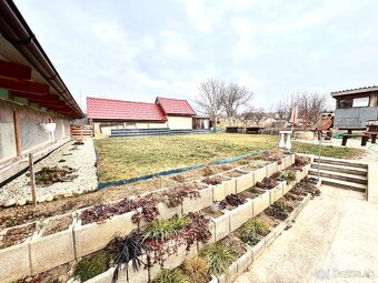 Na predaj- 3i dom s terasou a záhradou N. Zámky /20 km/ - 20