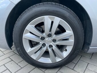 Peugeot 308 II SW 1.2PT 81kW Navi Apps - 20