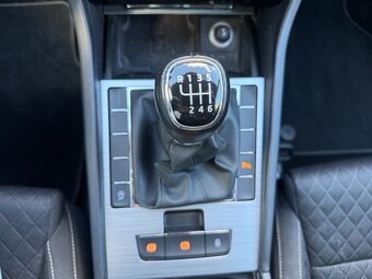 Škoda Superb Combi 2.0 TDI .110KW. Joy Plus DSG7.DPH.. - 20