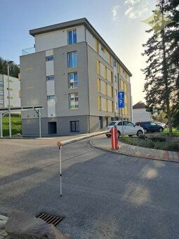 PREDAJ, pekný, zariadený 1 izbový byt s balkónom v novostavb - 20