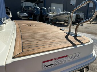 SEA RAY 265 Sundancer + MERCRUISER 3.0l TDI 260 DTS - 20