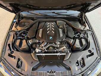 🖤 BMW M5 M550i Xdrive 4.4 V8 Twin-turbo 390kw FL v ZÁRUKE D - 20